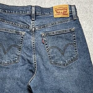 Levi's Jeans Women's Mom Tapered Leg Light‎ Wash High Rise 12M 30x29